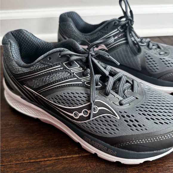 Saucony Charcoal Gray & Pink Athletic Sneakers Women’s size 9W (Like New) - Picture 2 of 12